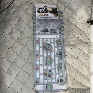BRAND NEW BABY YODA DISH DRYING MAT WITH RACK